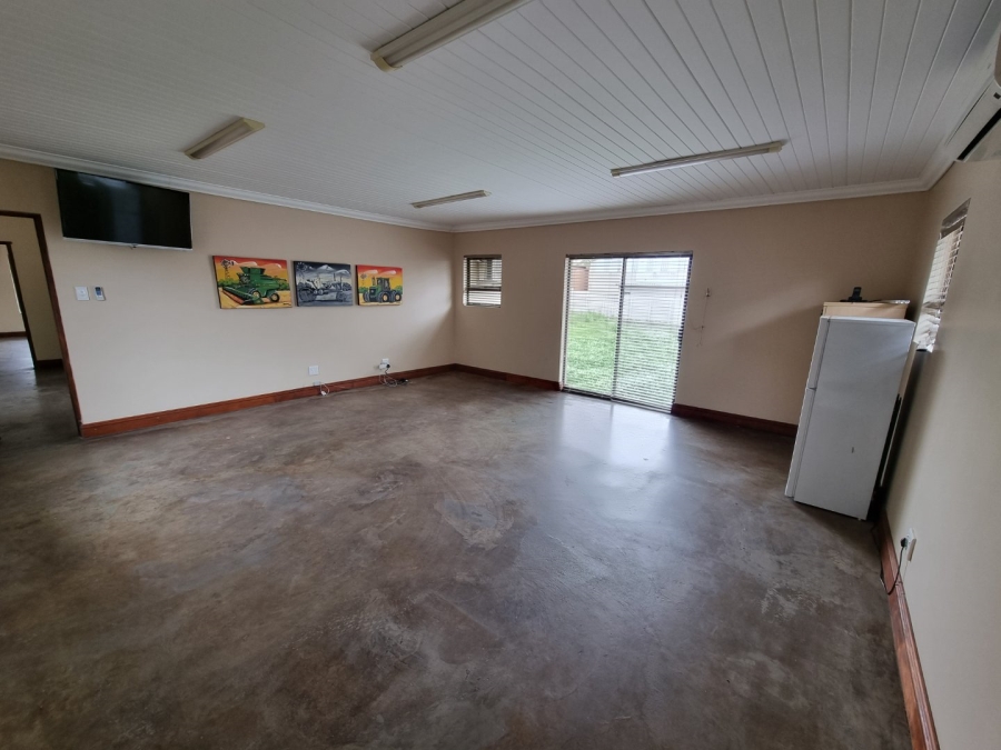  Bedroom Property for Sale in Bethlehem Free State